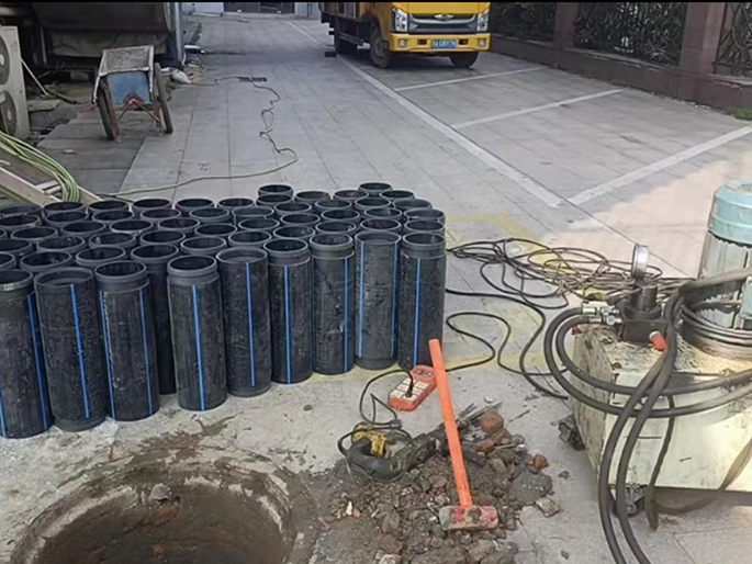 阳谷PE置换管厂家 DN315置换管 非开挖管短管置换